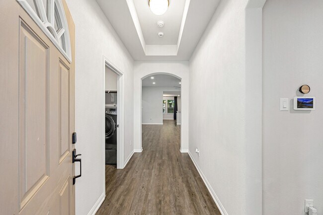 11323 Cora Ln