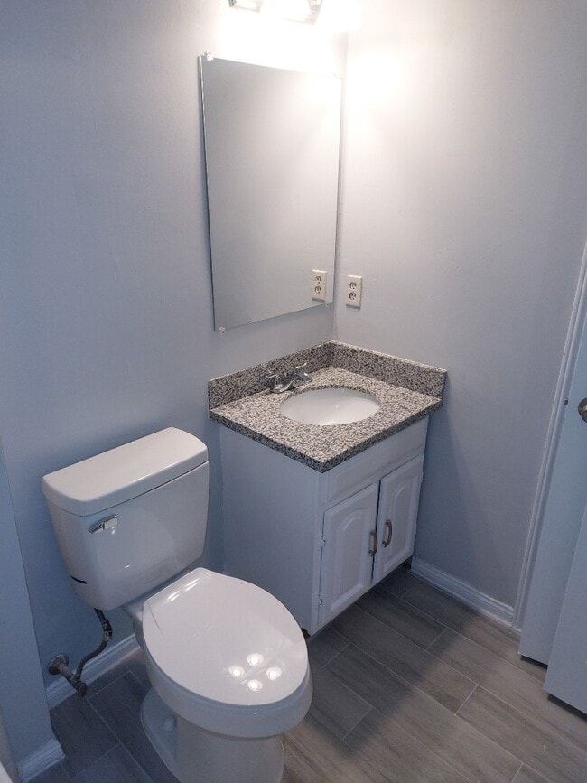 Building Photo - 1846 Hollister St Unit 6 Rental