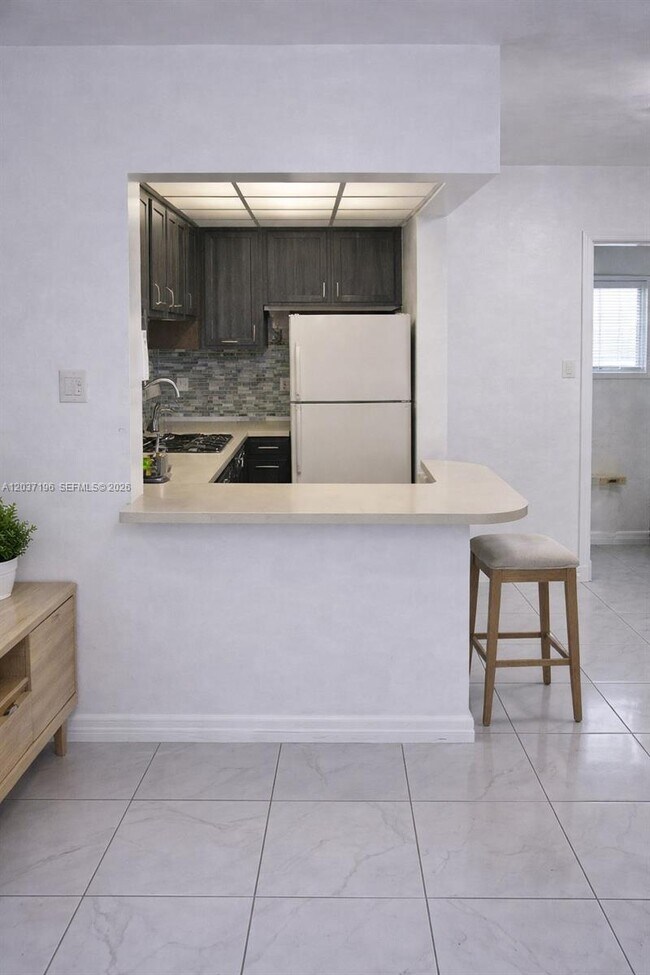 7505 SW 82nd St Unit 322