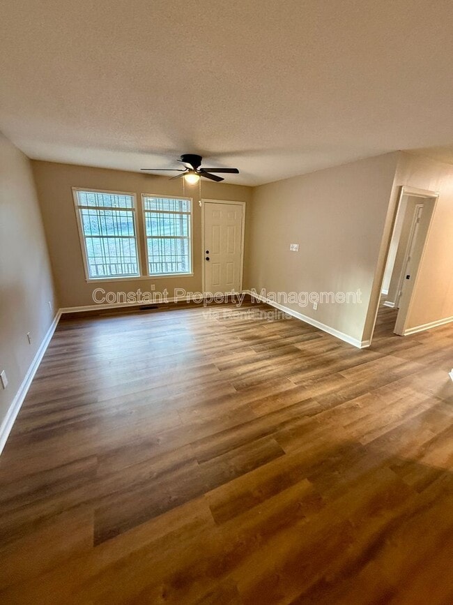 Photo - 3277 Club Dr