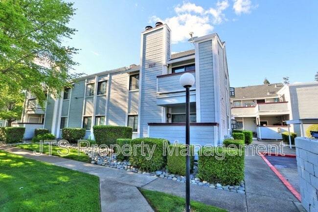 Photo - 7417 Auburn Oaks Ct Unit R