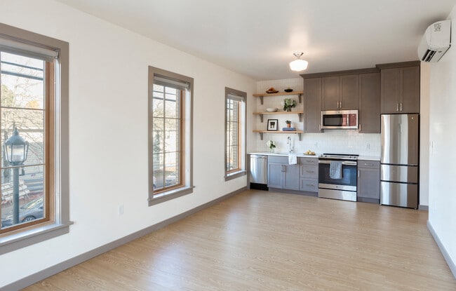 Photo - 1930 Alberta