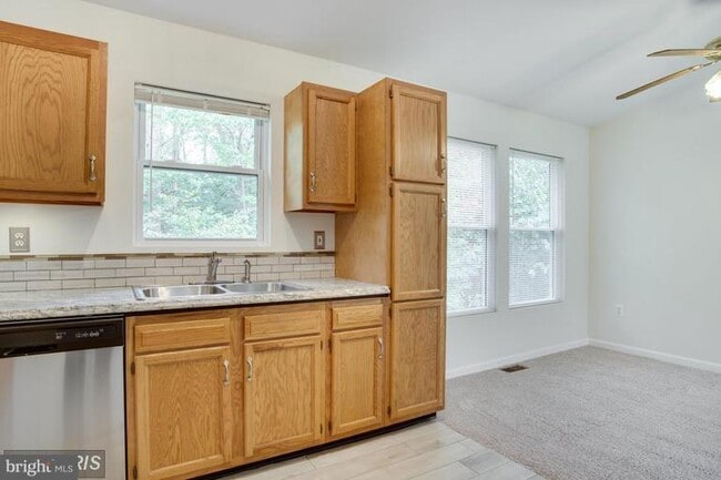 Photo - 591 Evergreen Ct