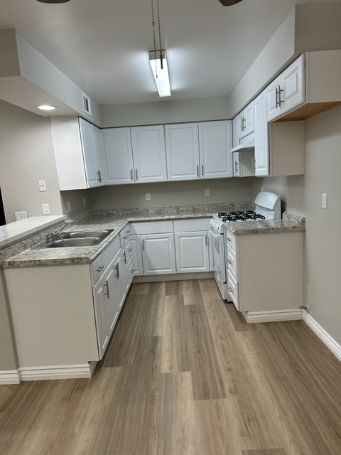 Photo - 14731 Erwin St Unidad 6