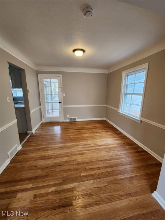 Photo - 1062 Argonne Rd