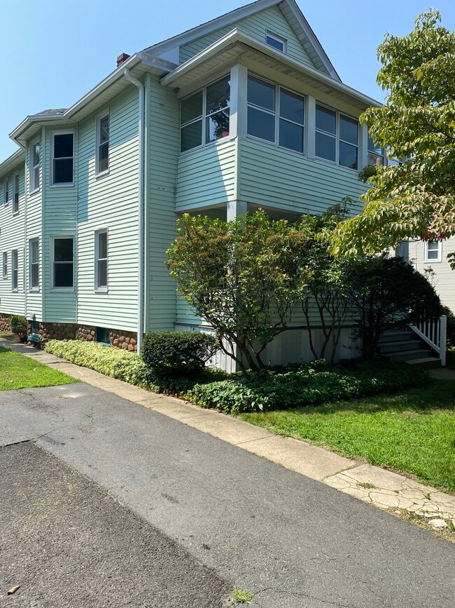 50 Washington St  