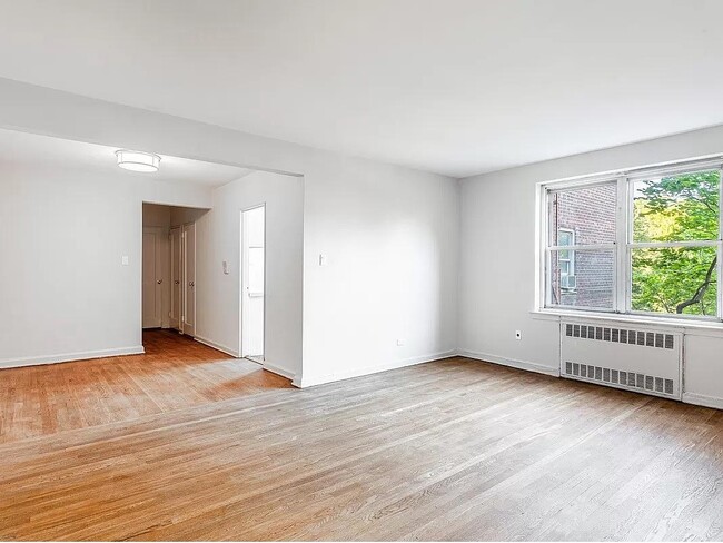 Building Photo - 200 Congress St