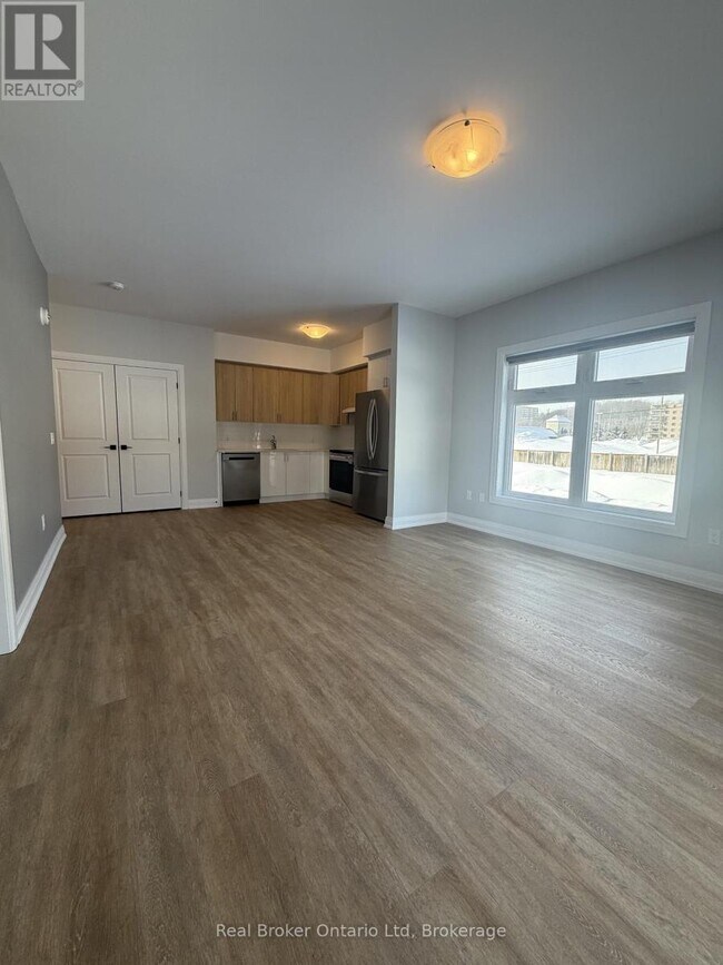 Photo - 60 Donald St Unit 204