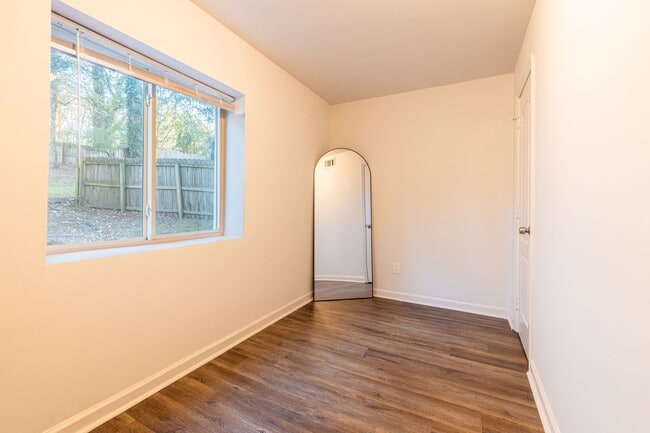 Dwell at the Alcove