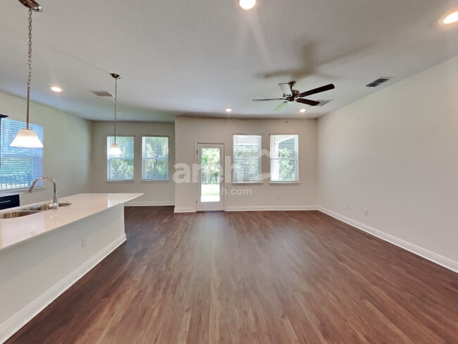 Photo - 27478 St Andrews Ave