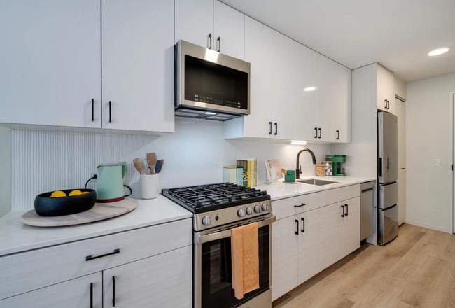 Photo - 230 N Michigan Ave