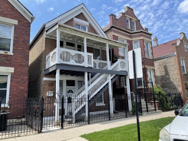 Building Photo - 2620 S Sawyer Ave Rental