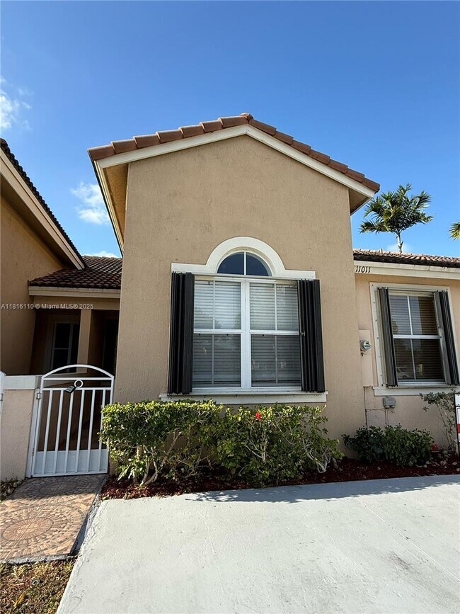 Photo - 11011 SW 236th Terrace Townhome