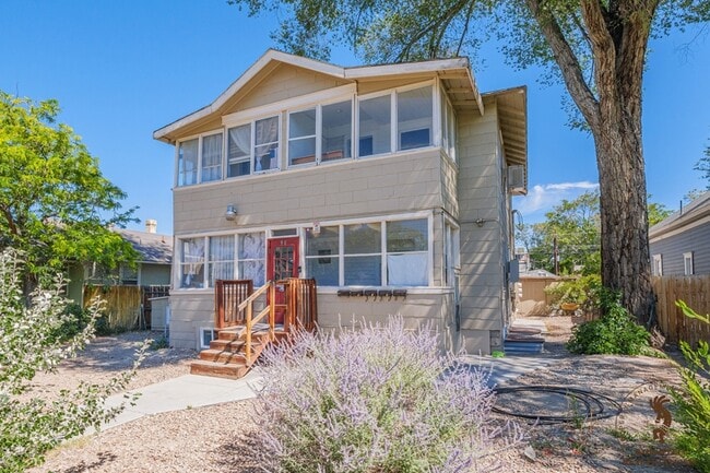 Building Photo - 910 Rood Ave