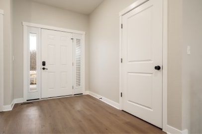 Photo - 5720 Willow Creek Ln