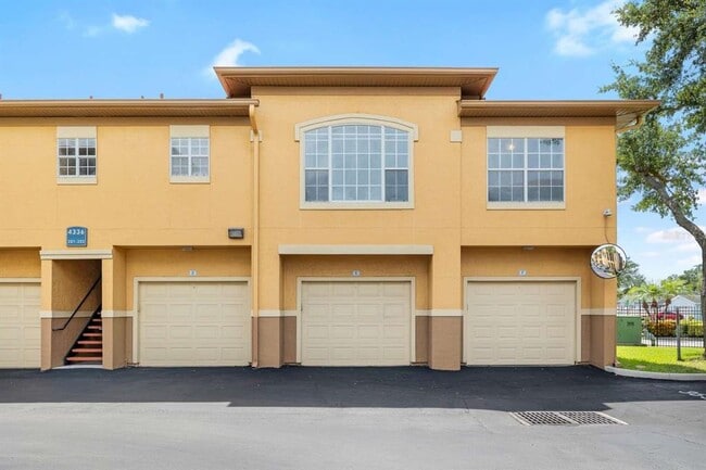 Building Photo - 4336 Bayside Village Dr Unit 201