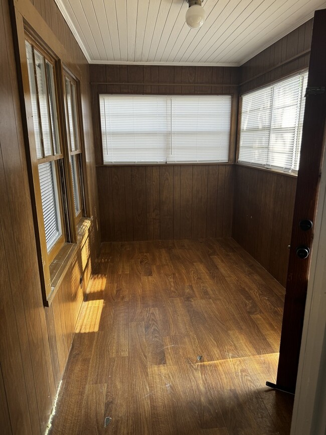 Photo - 618 Elizabeth Ave