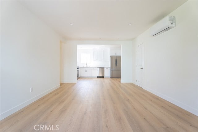 Photo - 1065 E Spazier Ave