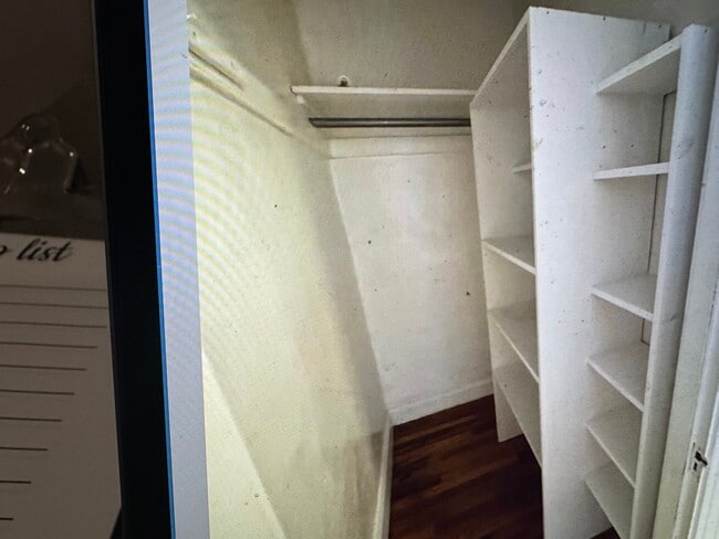 Photo - 113 Lanark Rd Unit 1