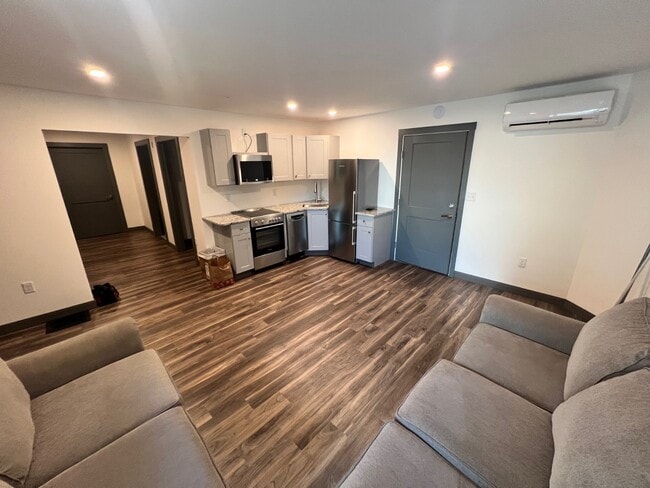 Photo - 480 S Salina St Unit 303