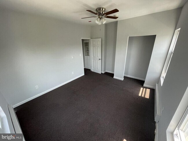 Photo - 1017 W Huntingdon St Unit APT. 3