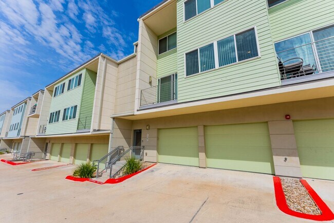 Photo - Discover the Ultimate in South Austin Livi... Unit 127