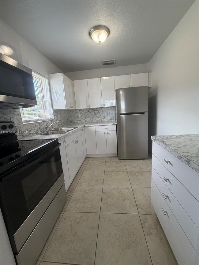 Photo - 16400 NW 41st Ave