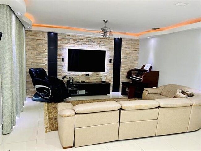 Photo - 3898 Falcon Ridge Cir