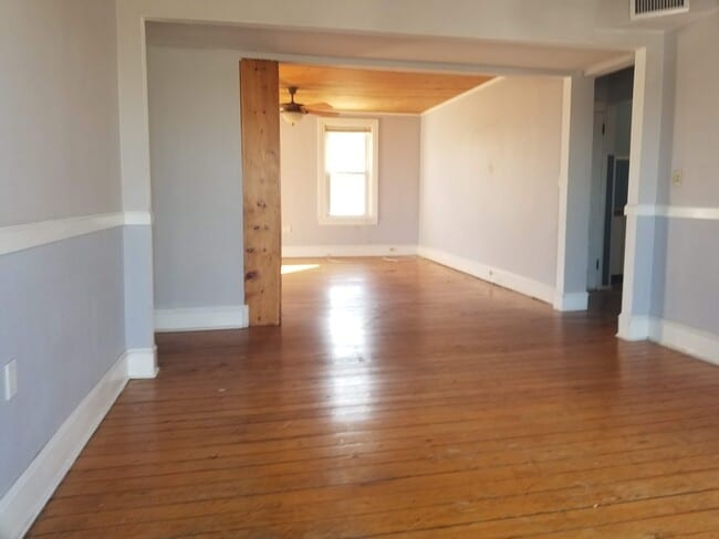 Photo - 67 Lawton Ave Unit #2