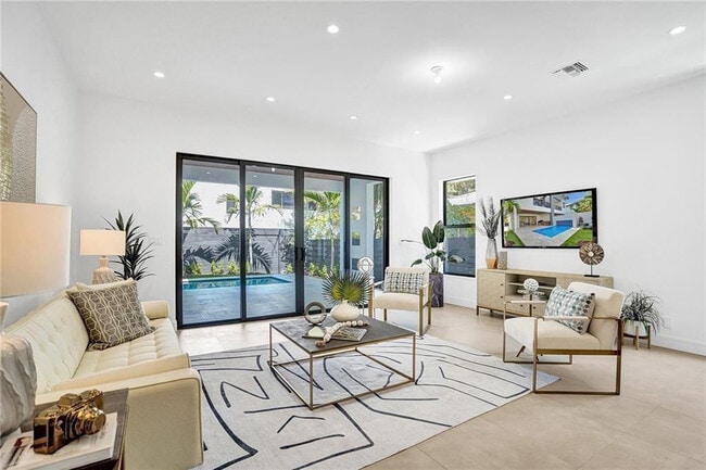 Photo - 1211 SE 1st St