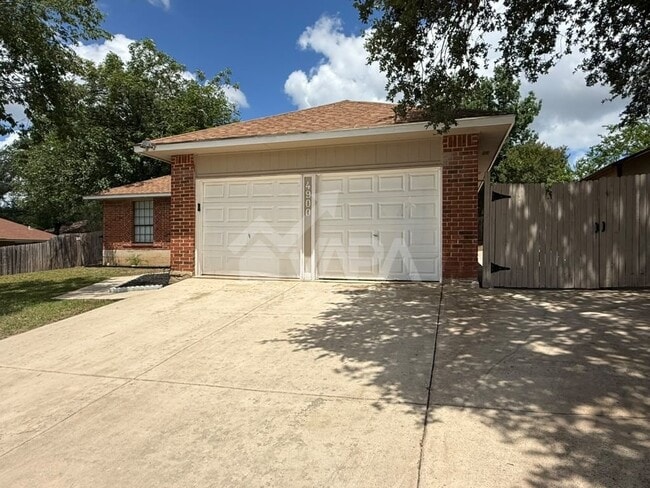 Photo - 4900 Timber Trace St