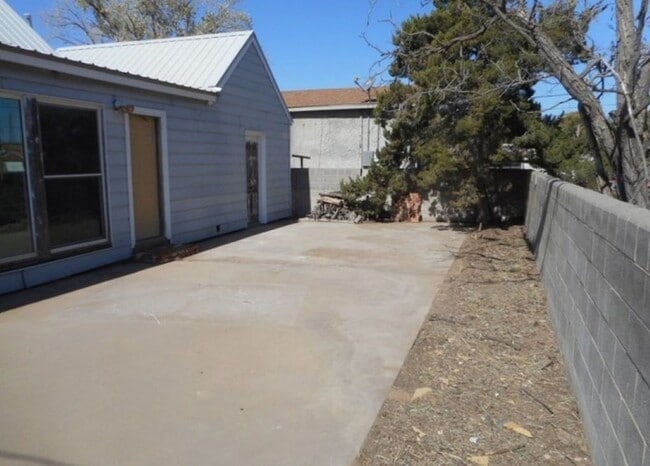 Photo - 512 N Alice Ave