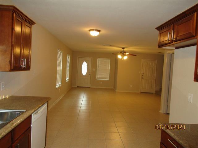 Photo - 908 Parkplace Ridge