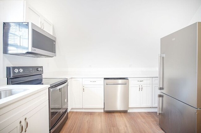 Photo - 42 E School St Unit 3