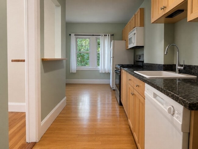 20 Lee Hill Rd