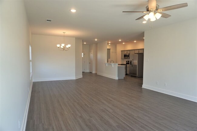 Photo - 4 Bedroom, 2 Bath Home in Valley View