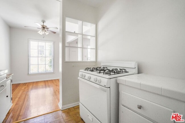 Photo - 8551 Holloway Dr Unit 3/4
