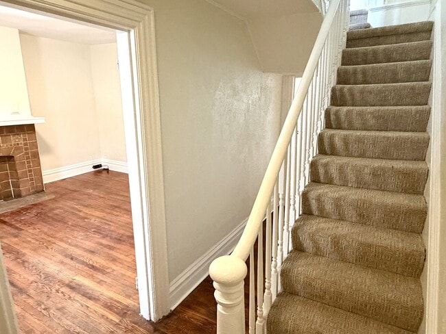 Photo - 714 Eureka St