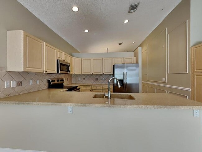Building Photo - 7610 NW 20th Dr Rental