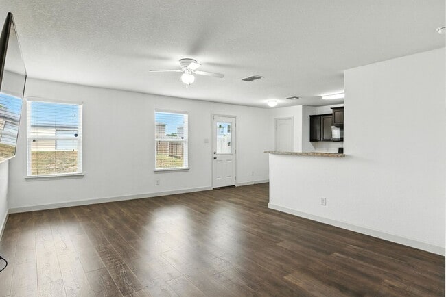 Photo - 6031 Southern Vis