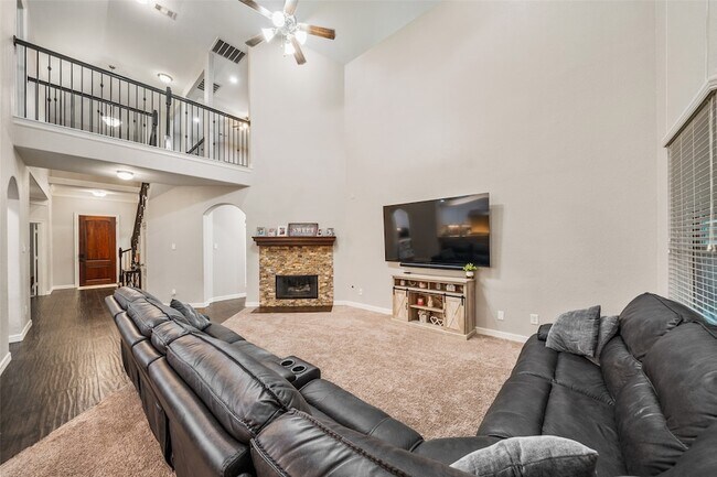 Photo - 15311 Kenny Dr
