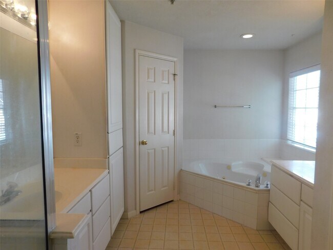Photo - 2710 Grants Lake Blvd Unidad G3