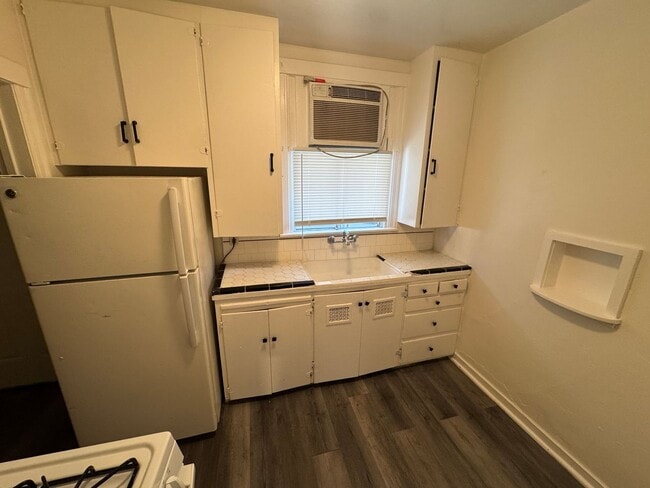 Photo - 819/824 Oak St Unit 5E