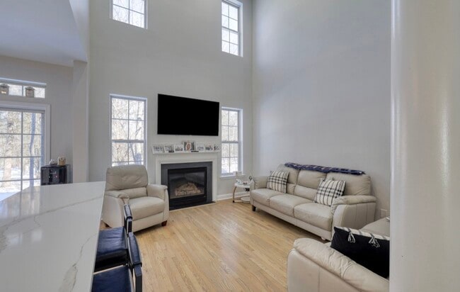 Photo - 24 Barr Ln