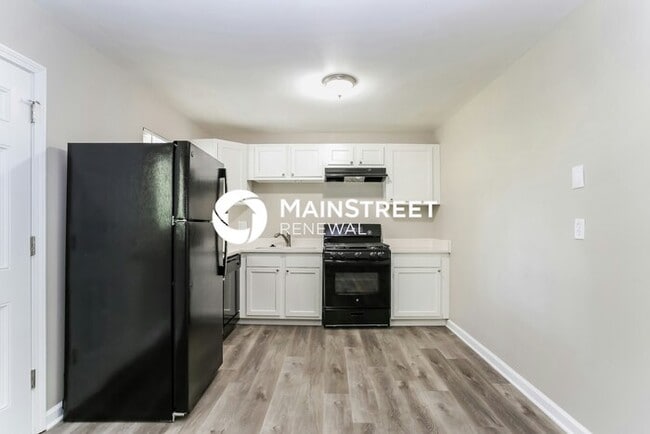 3 Bedroom Pet-Friendly Home in Columbus, OH with Main Street Renewal
