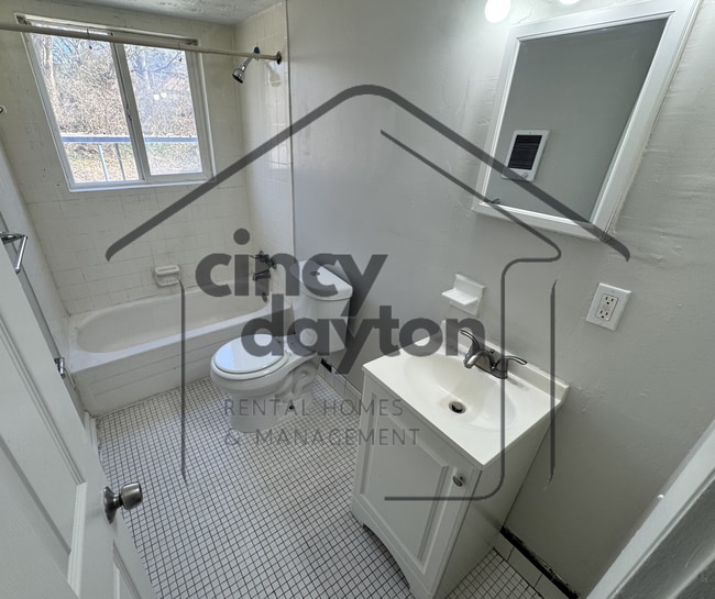 Photo - 6118 Stover Ave