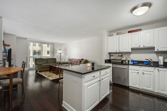Photo - 545 N Dearborn St Unit 1103