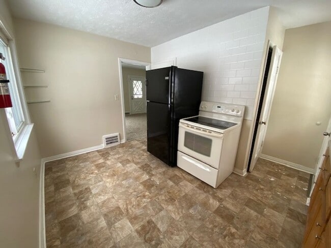 Photo - Cozy West Akron Ranch w/ Finished Basement & Garage