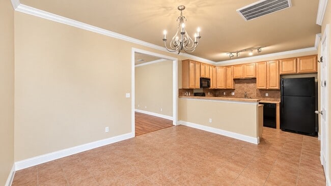 809 Summer Breeze Dr Unit 809 Summer Breeze #404