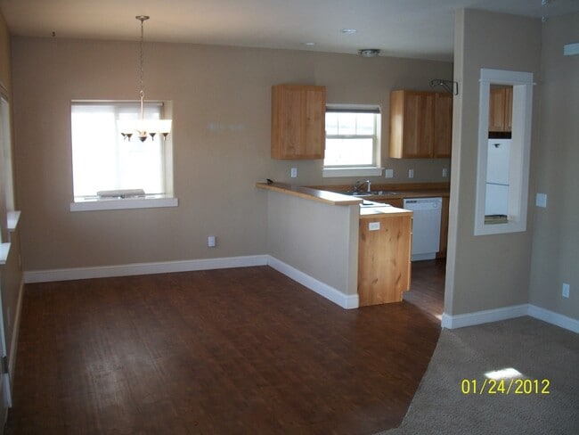 Photo - 611 N 15th Ave